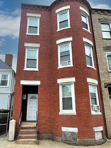 1277 Massachusetts Ave #2 Photo 1
