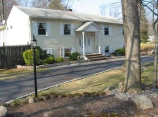 1 Plains Dr, New City, NY 10956