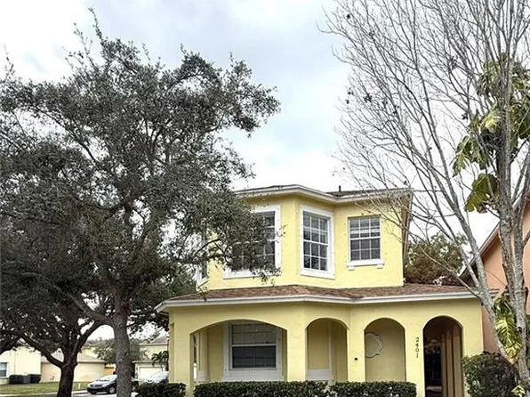 2401 SE Ruskin Dr, Port Saint Lucie, FL 34952