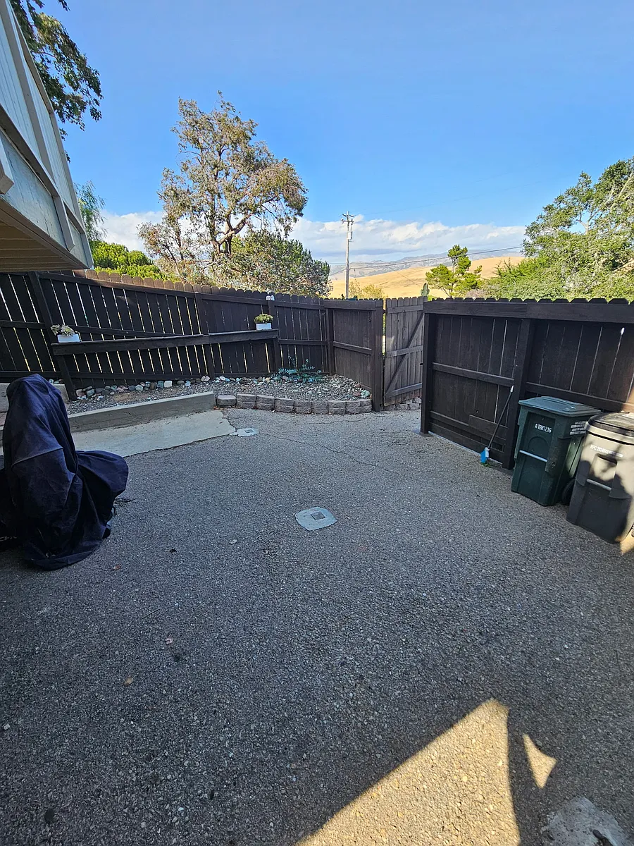 Photo 2 of 16 - Arliss Dr - Cambria, CA Building Photo - Arliss Dr