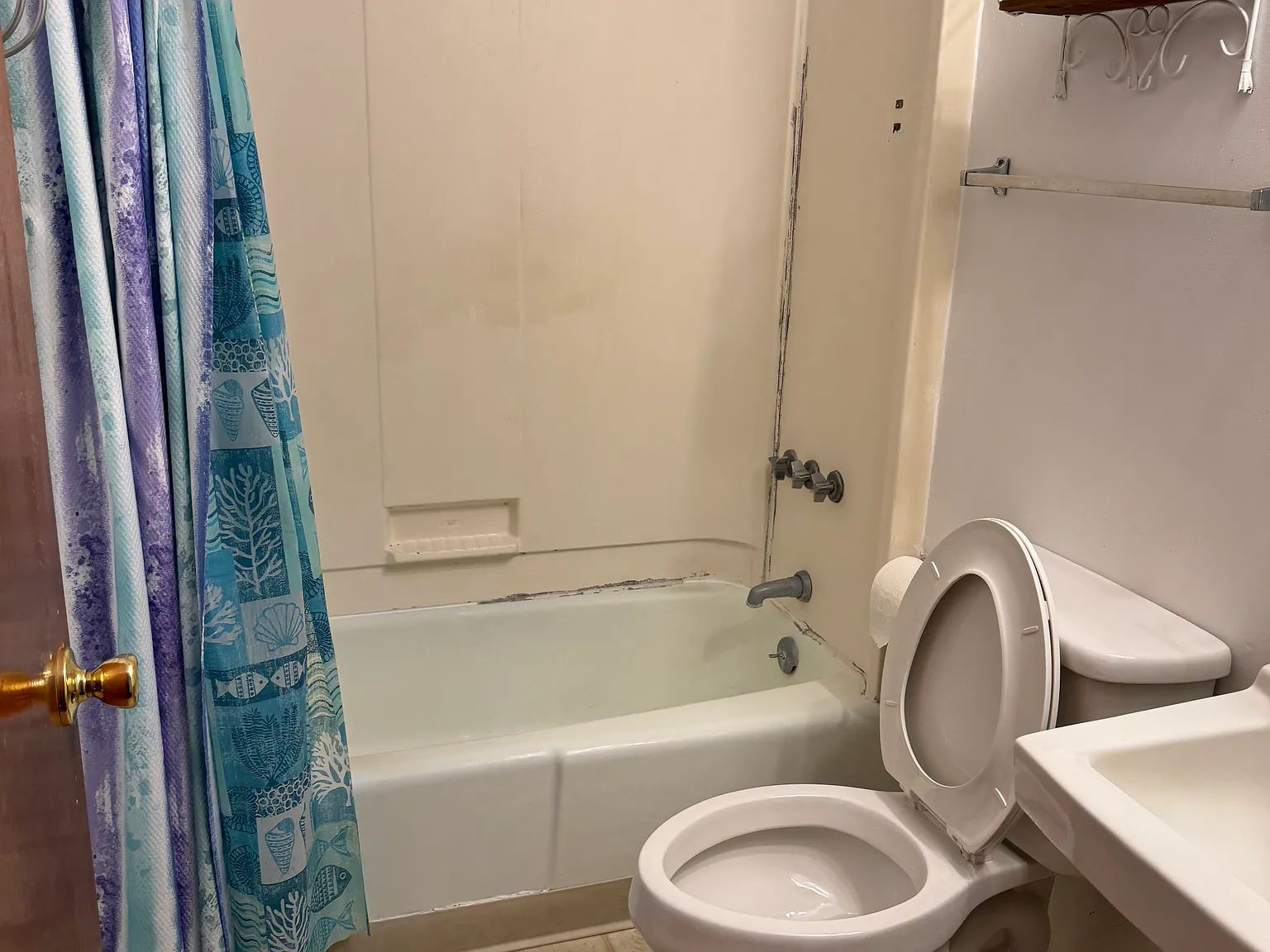 2 bed, 750 sqft, $1,200 — Photo 2