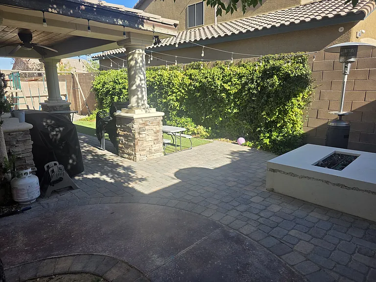9225 Dorrell Ln — Photo 7