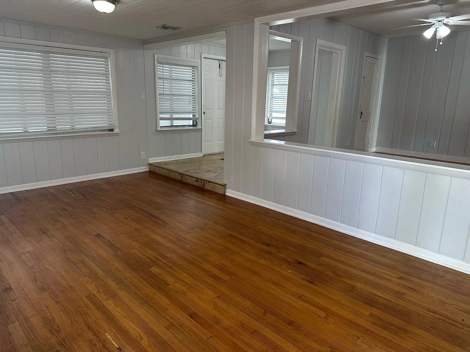 3 bed, 1800 sqft, $2,500 — Photo 2