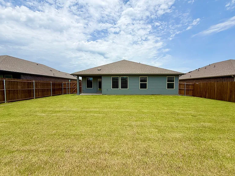 1116 Riverbrook Ln — Photo 35