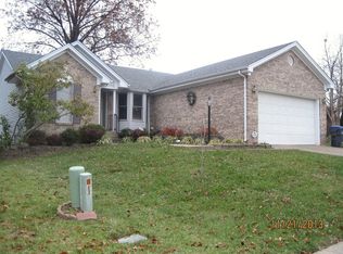 503 Auburn Oaks Dr, Louisville, KY 40214