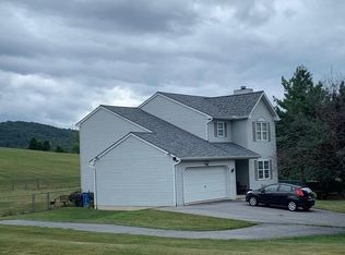 170 Cornerstone Dr, Mohrsville, PA 19541