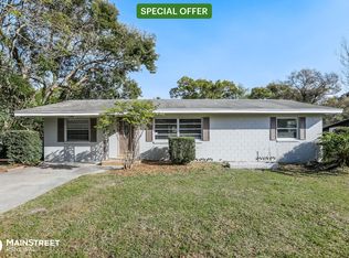 723 E Grove Pl, Deland, FL 32724