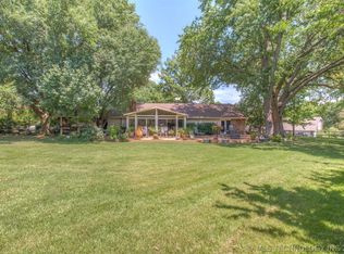 25000 Rosewood Dr, Broken Arrow, OK 74014