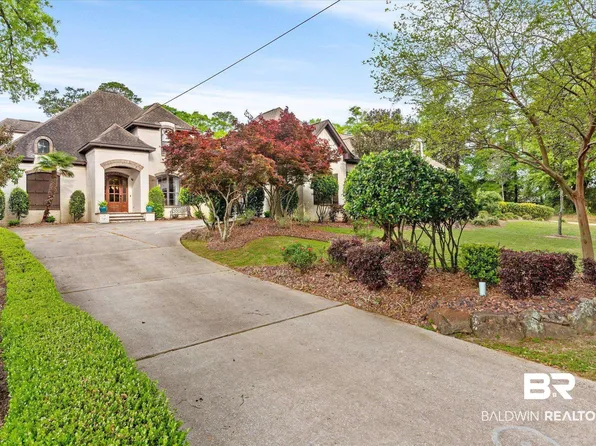 613 Bishop Ln, Mobile, AL 36608