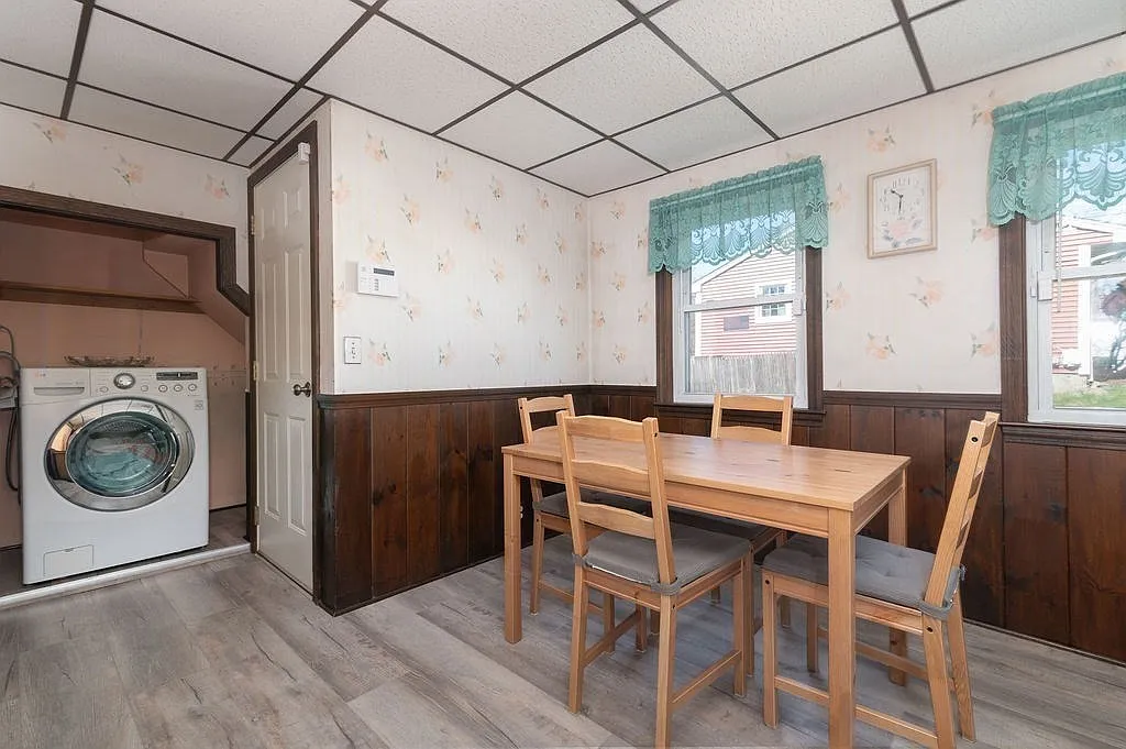 3 bed, 970 sqft, $3,100 — Photo 3