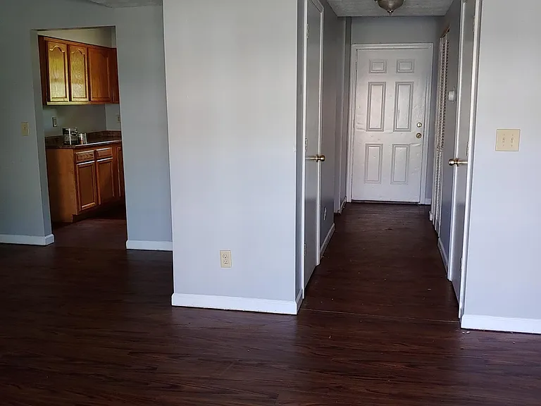 5504 Madisonwoods Dr — Photo 3