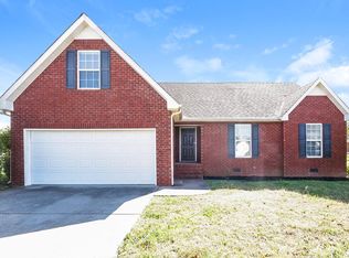 1204 Red Oak Ct, Murfreesboro, TN 37130