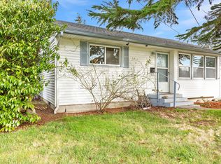 732 SE 6th Ave, Oak Harbor, WA 98277