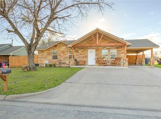 1103 Thorp Spring Rd, Granbury, TX 76048