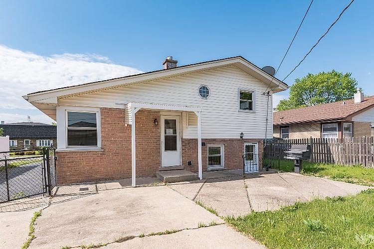 1st image of 5420 W 137th Pl