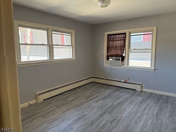 5th image of 1040 McBride Ave #4