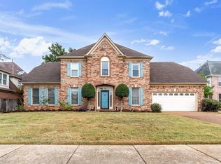 1335 Riding Brook Dr, Collierville, TN 38017