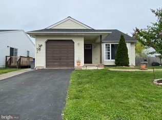 49 S Katrin Cir, New Castle, DE 19720