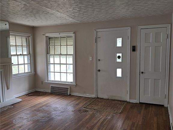 4th image of 3710 Pennington Rd