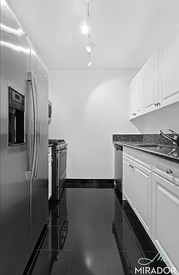 Rented by Mirador Real Estate | media 5