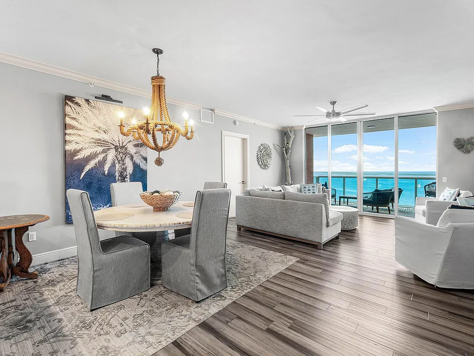 2650 Lake Shore Dr #2102