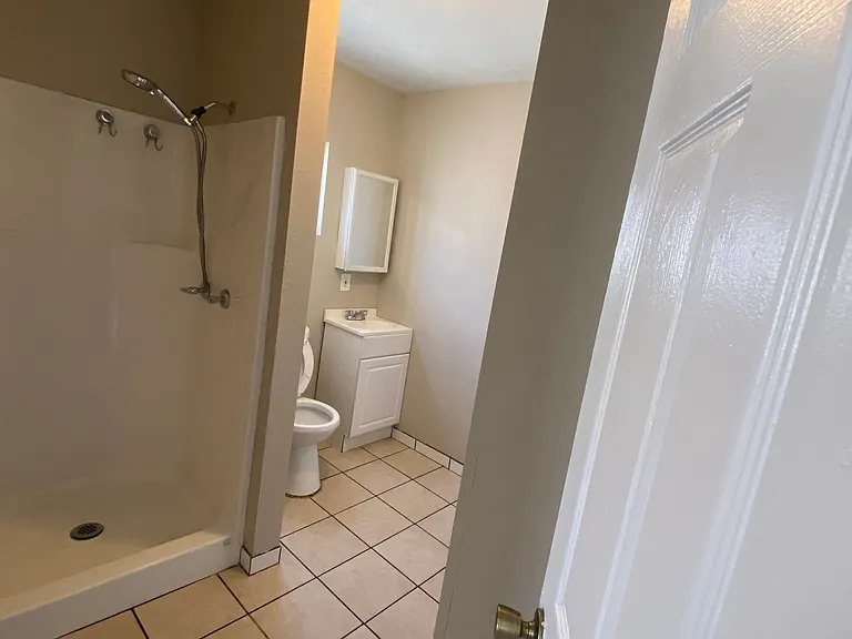 7309 Howery St — Photo 3