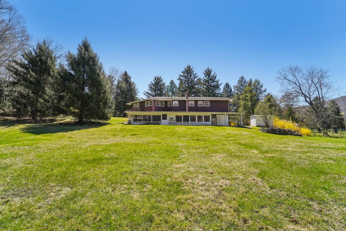 Tamarack Dr-1904-052.jpg