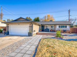 2015 Carpenter Ln, Redding, CA 96002