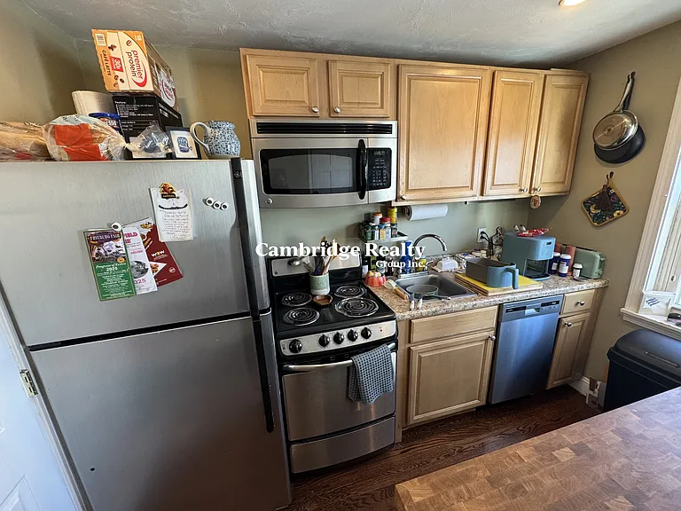 735 Somerville Ave #1T — Photo 2