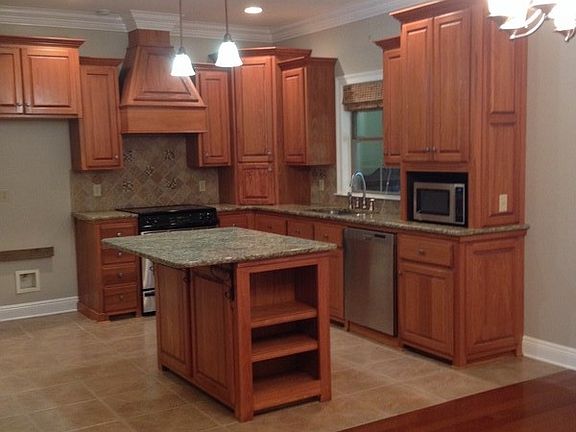 3rd image of 300 Southlake Cir