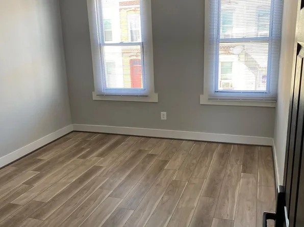 1255 Sargeant St, Baltimore, MD