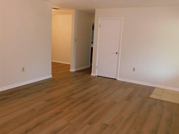 4th image of 3126 NW 43rd St