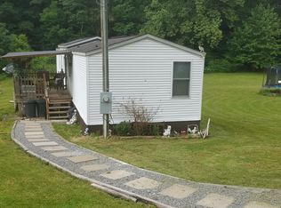 5207 Simpson Rd, Grafton, WV 26354