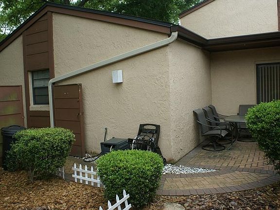 2nd image of 419 Meadowood Blvd