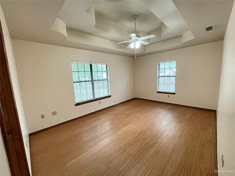 3102 Gabriel St — Photo 8