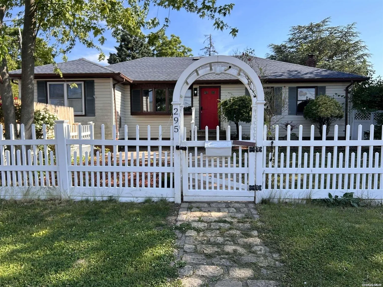 295 36th Street photo 1