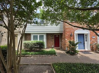6469 Burgoyne Rd #32, Houston, TX 77057