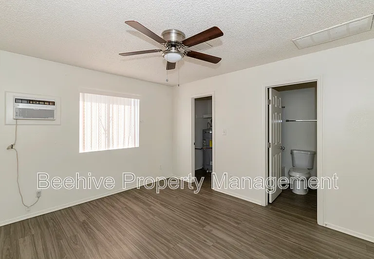 1502 E Adams St #2 — Photo 7