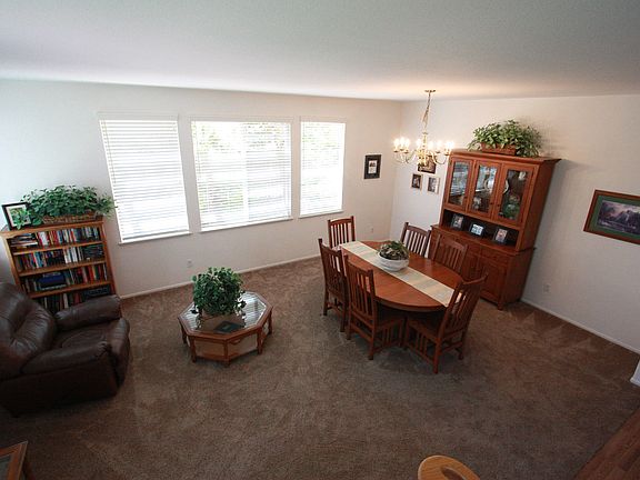 5th image of 38023 Pearwood Ln