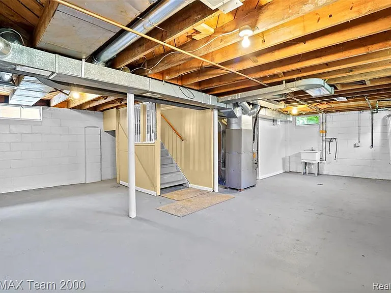 3130 Chestnut St — Photo 21
