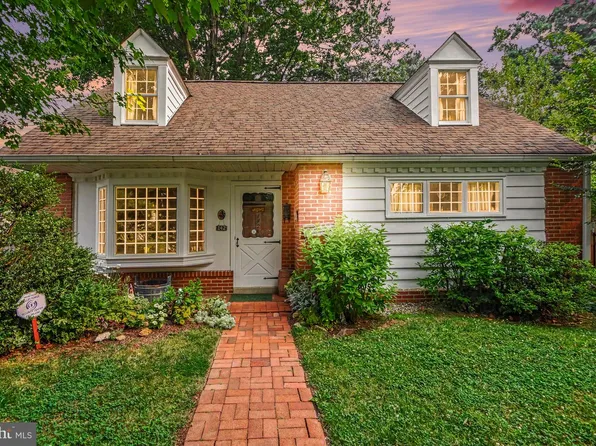 142 Oxford Cir, Norristown, PA 19403