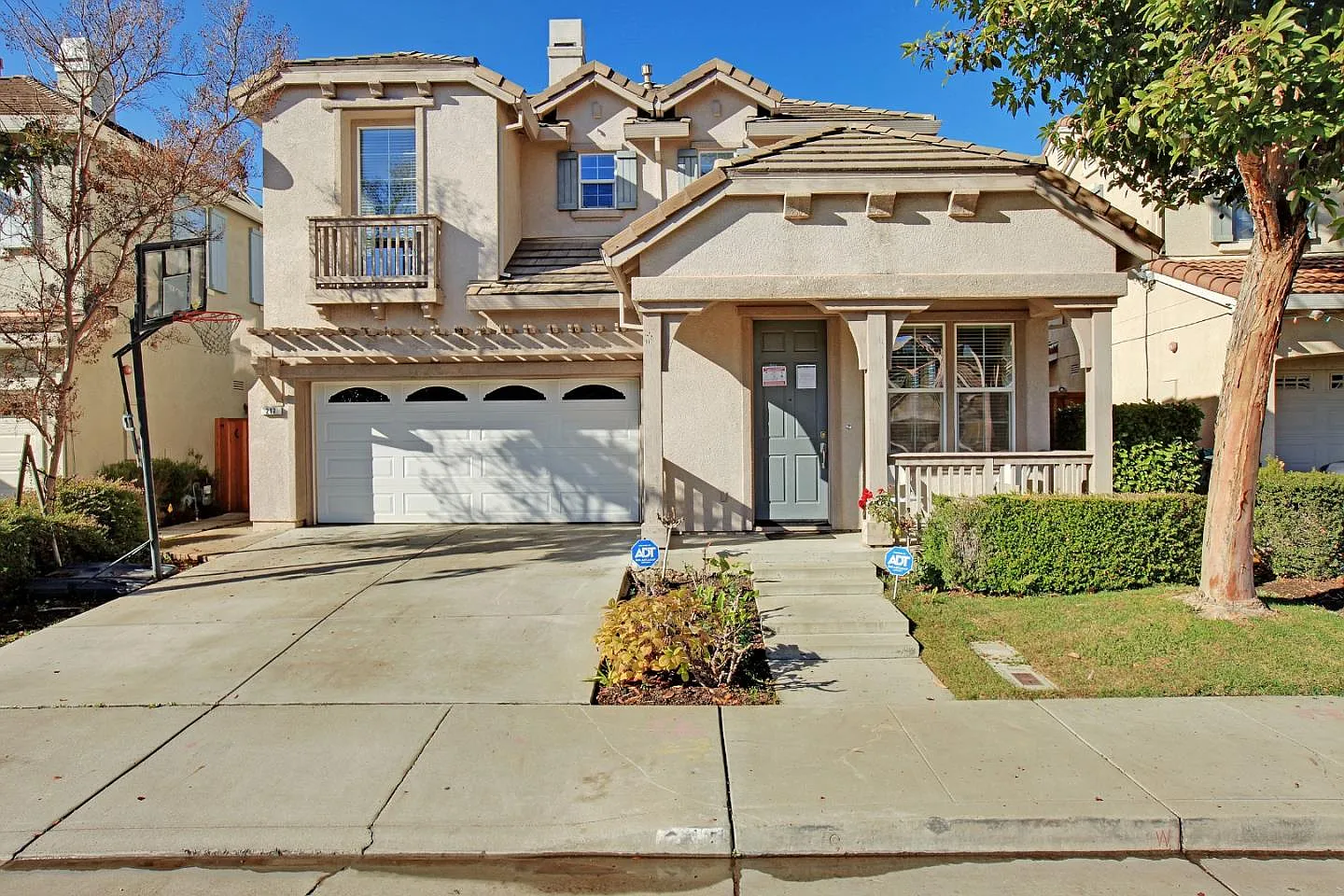 217 Dutra Vernaci Dr photo 1