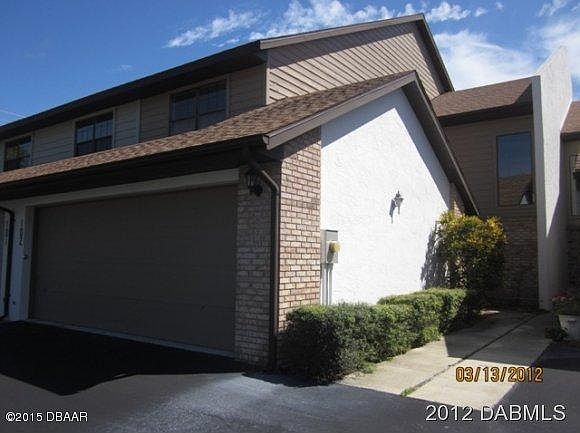 1st image of 60 N Halifax Dr #1020