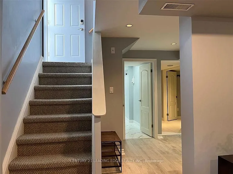 41 Roseglor Cres #BASEMENT — Photo 4