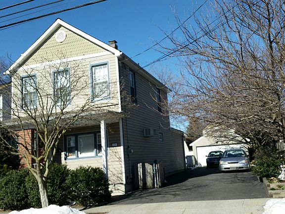 4th image of 42 Heights Ave #1X