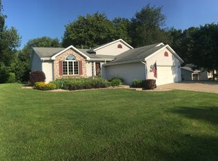 11627 N Crestwood Dr, Edgerton, WI 53534