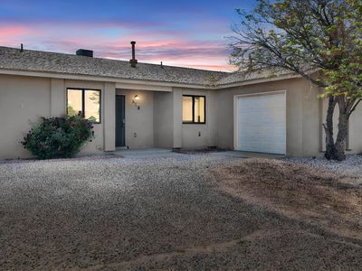 672 Sunflower Dr SW, Rio Rancho, NM, 87124