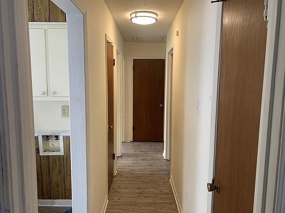 4th image of 455 Hillbrook Dr