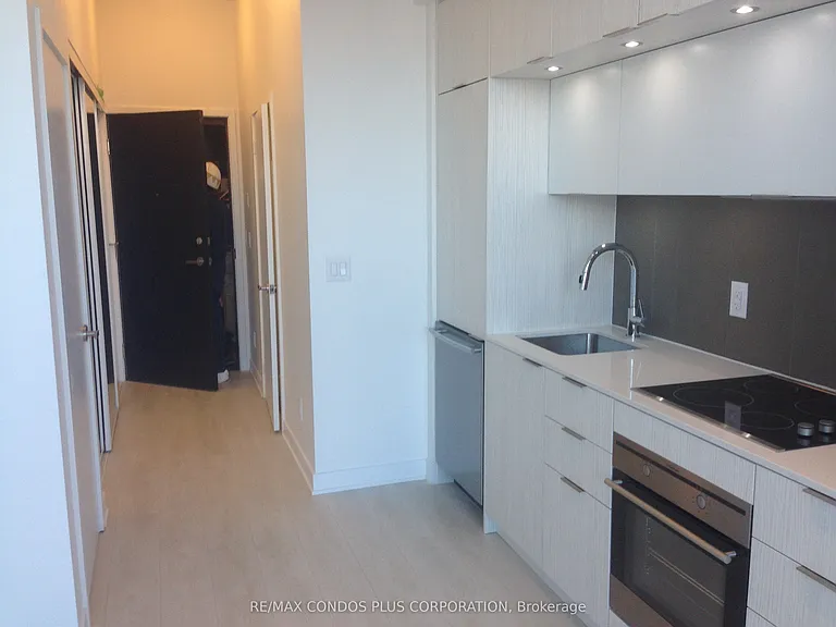 170 Sumach St #426 — Photo 2