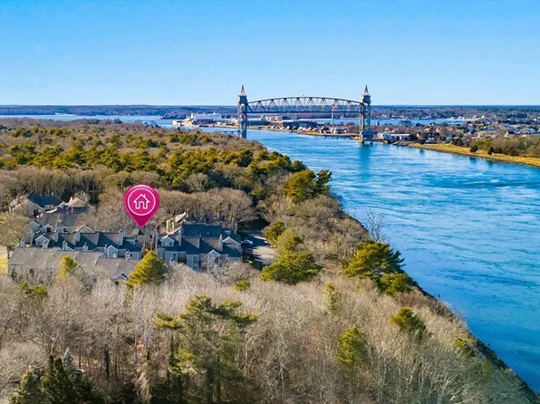 26 Ships Way Unit 26, Buzzards Bay, MA 02532